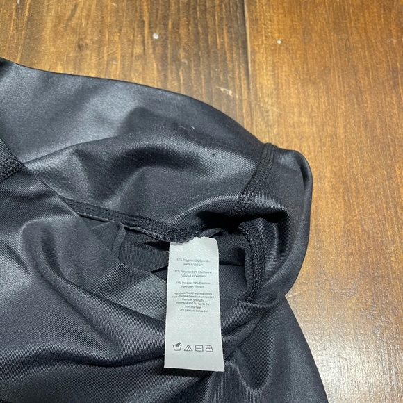 Alo high waisted airbrush shiny leggings size S - Picture 5 of 5